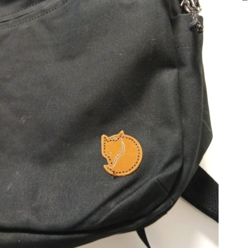 Fjallraven Black G-1000 Backpack Size Medium Like New